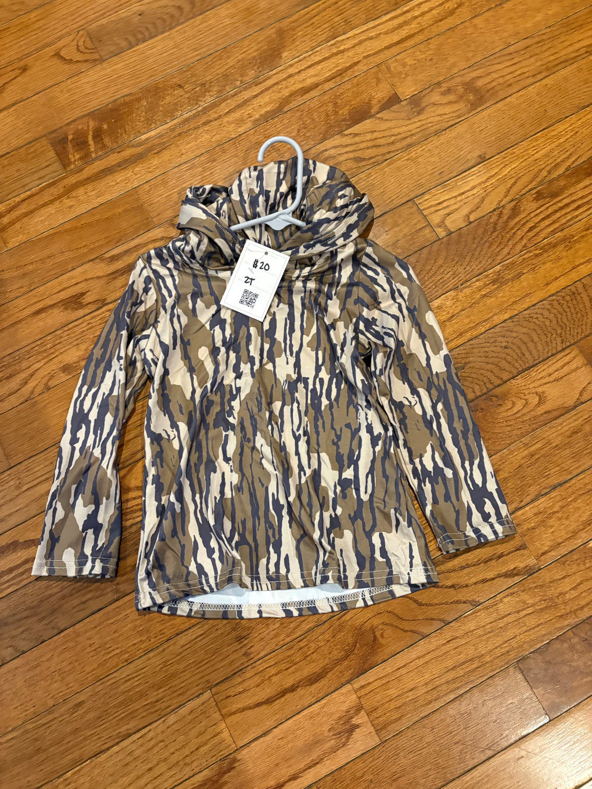 Boys camo performance hoodie